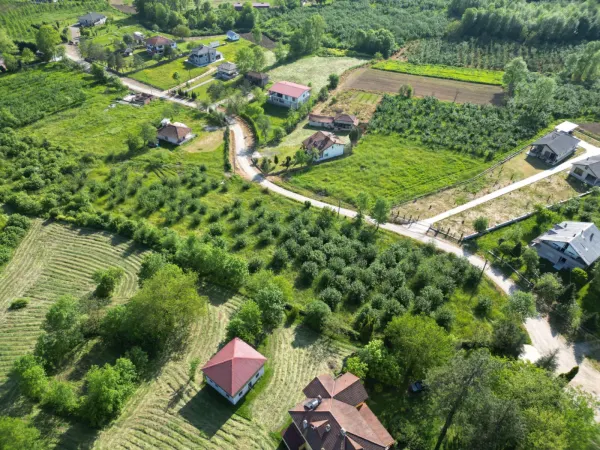Hendek Sarıyer'de 8735m² İmarlı Arsa Satılık — görsel 2